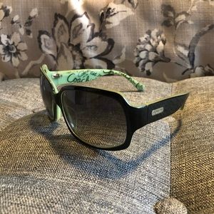 Coach sunglasses - Black with green details